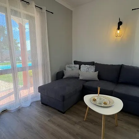 Monte Rio House بيت للعطل *